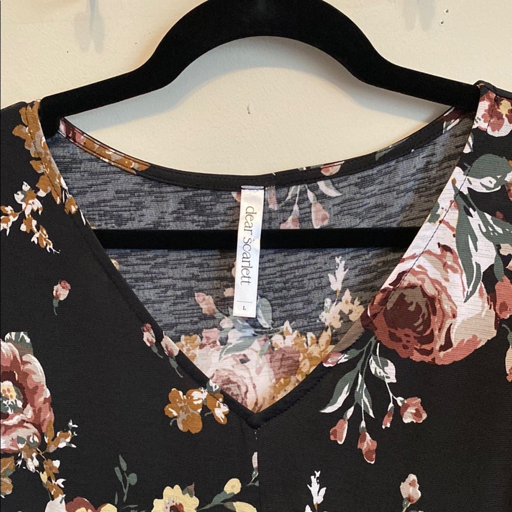 Dear Scarlett Floral Black and Brown Women's Top Sz Large - Picture 3 of 5